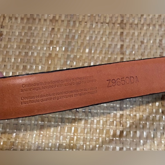 Distinction men’s black leather belt made in Canada new without tags! - Picture 7 of 7